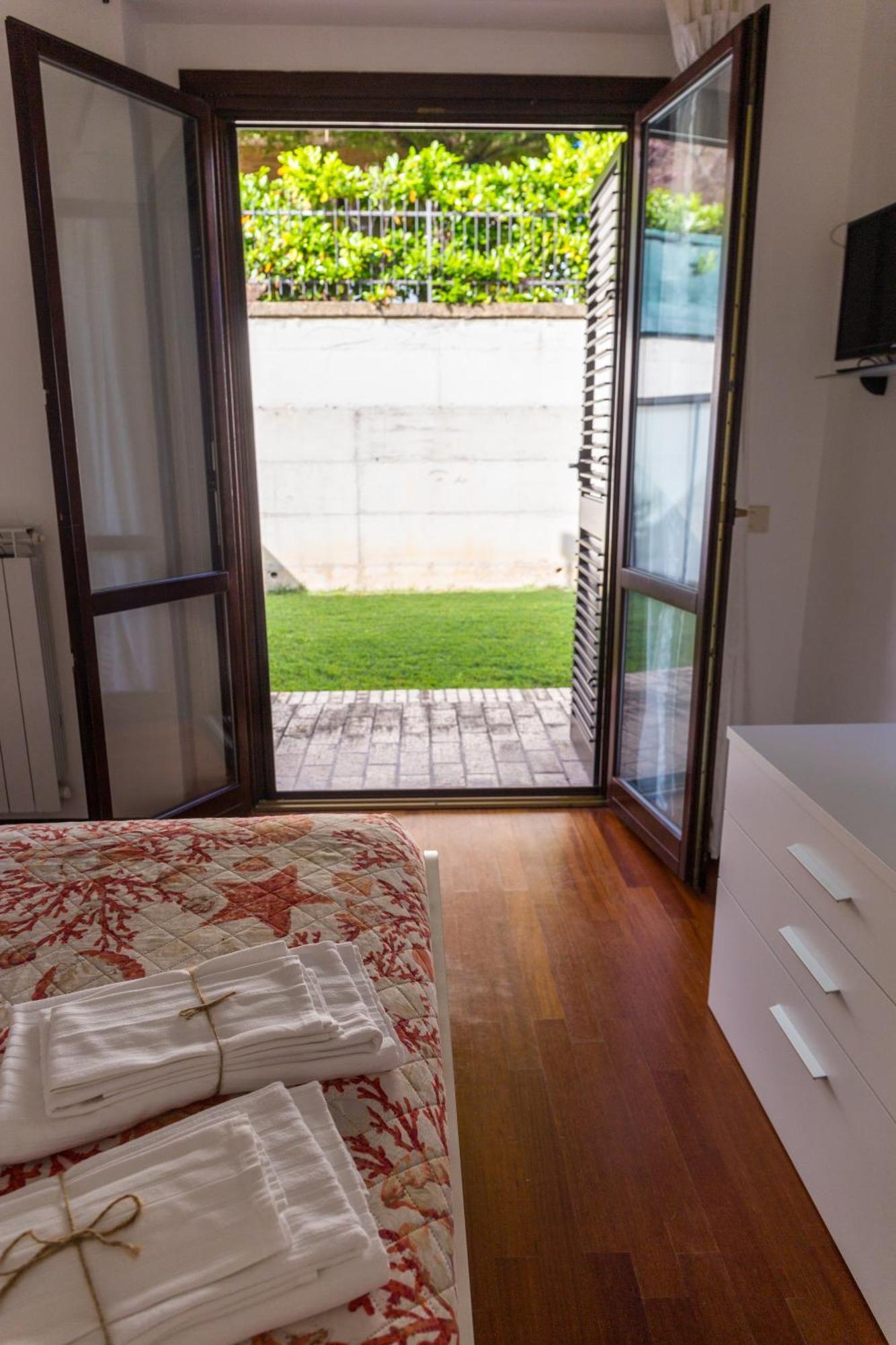 Limone - Giardino Privato & Accesso Indipendente - *